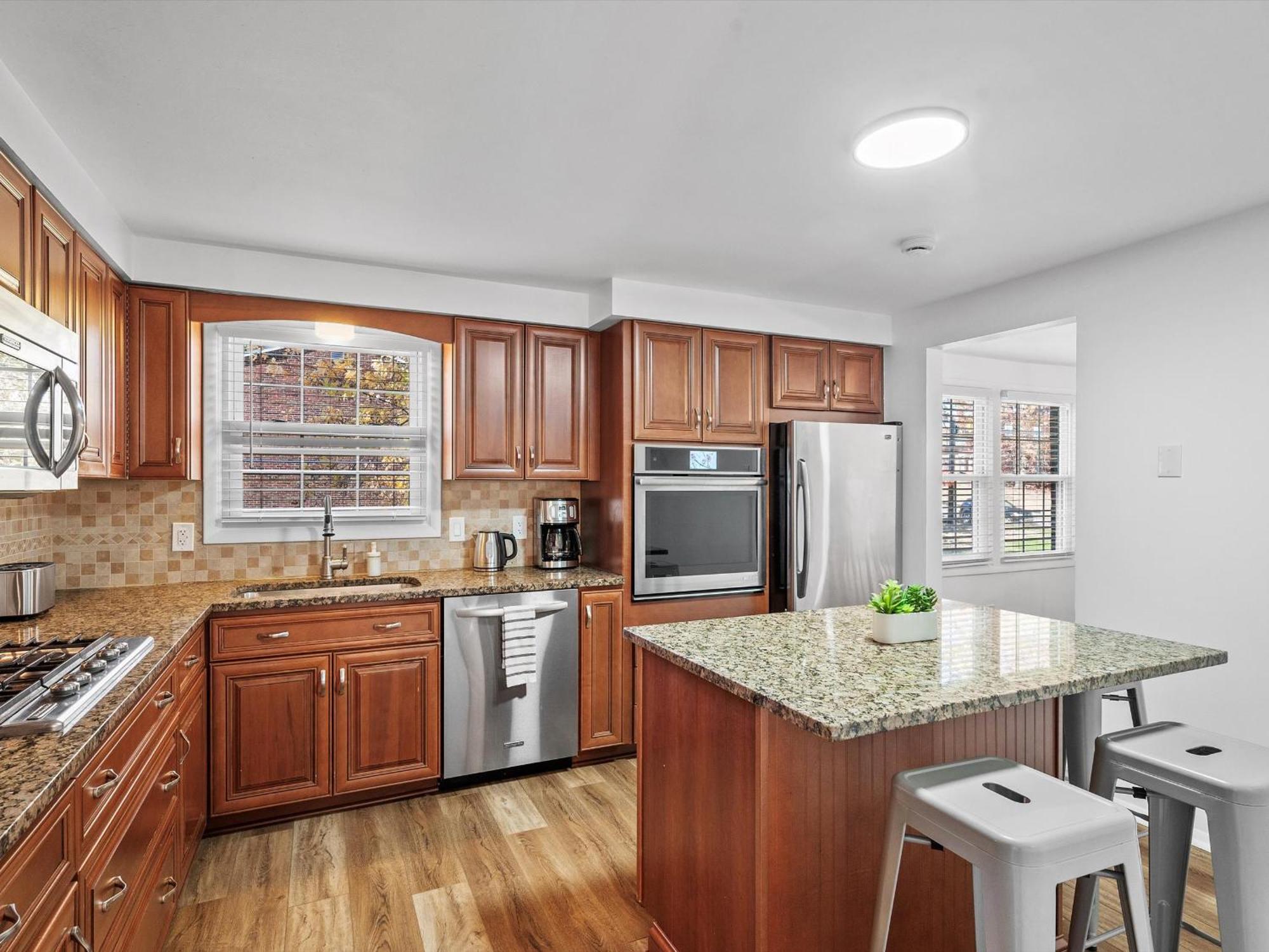 Holiday home Modern And Accessible 5 Bedroom In Cranberry, Pittsburg With Game