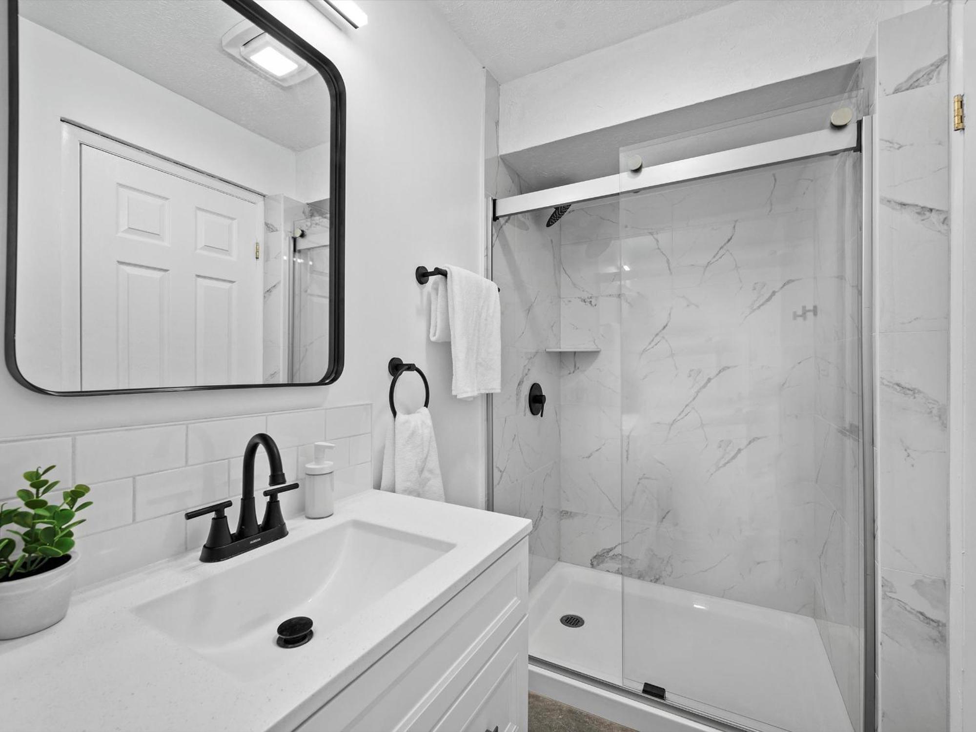Holiday home Modern And Accessible 5 Bedroom In Cranberry, Pittsburg With Game Cranberry Township